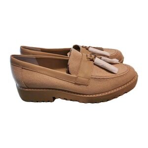 Franco Sarto Women's Carolynn Lug Sole Loafers Beige‎ Size 7.5 NWOB Casual Shoe